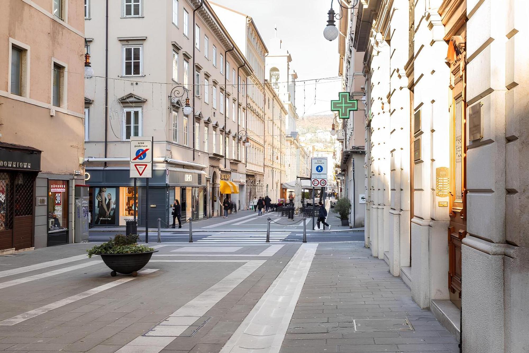 Ponte Rosso Trieste Exterior foto